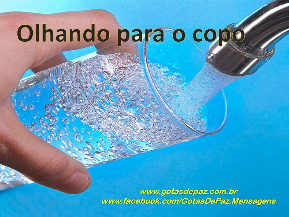 C-Olhando para o copo